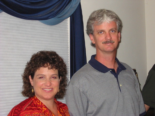 Phil_&_Michele.jpg, 74869 bytes, 07/19/2002