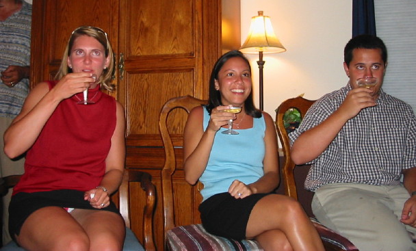 The_Newlywed_Engaged.jpg, 71451 bytes, 07/19/2002